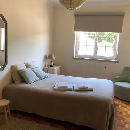 Casa Do Castelo Δωμάτια σε οικογενειακή κατοικία Alcobaça